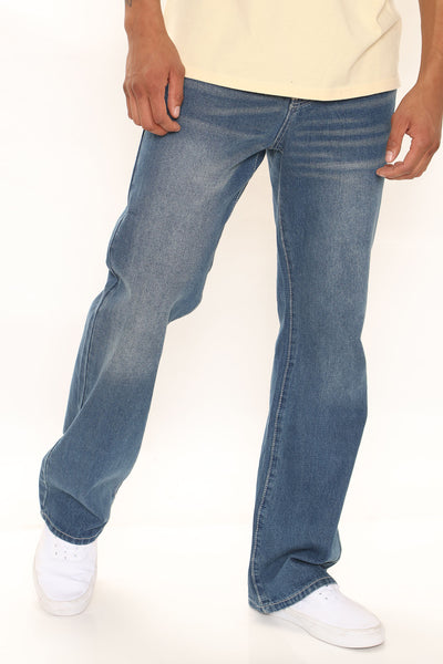 Walk It Flared Jeans - Dark Wash