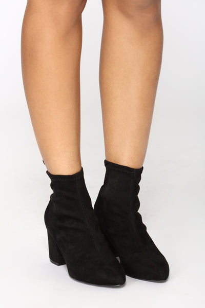 Walk It Out Bootie - Black